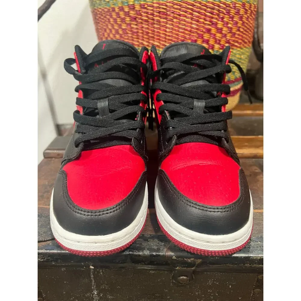 Nike Air Jordan 1 Mid Banned Black Red  Bred Retro Shoes GS 6 Youth Excellent